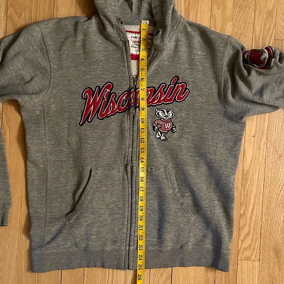 Wisconsin Badgers Full Zip Hoodie Sweatshirt, Gray, Size L - Picture 6 of 8